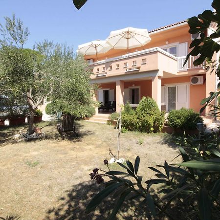 Studios & Rooms Fiesta Novalja Luaran gambar