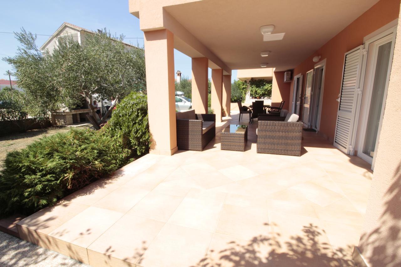 Studios & Rooms Fiesta Novalja Luaran gambar